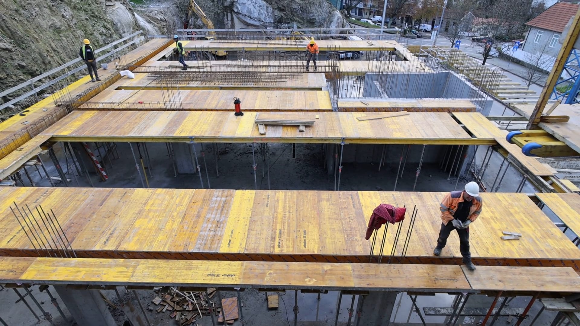 JAF Construções team on site, aerial view