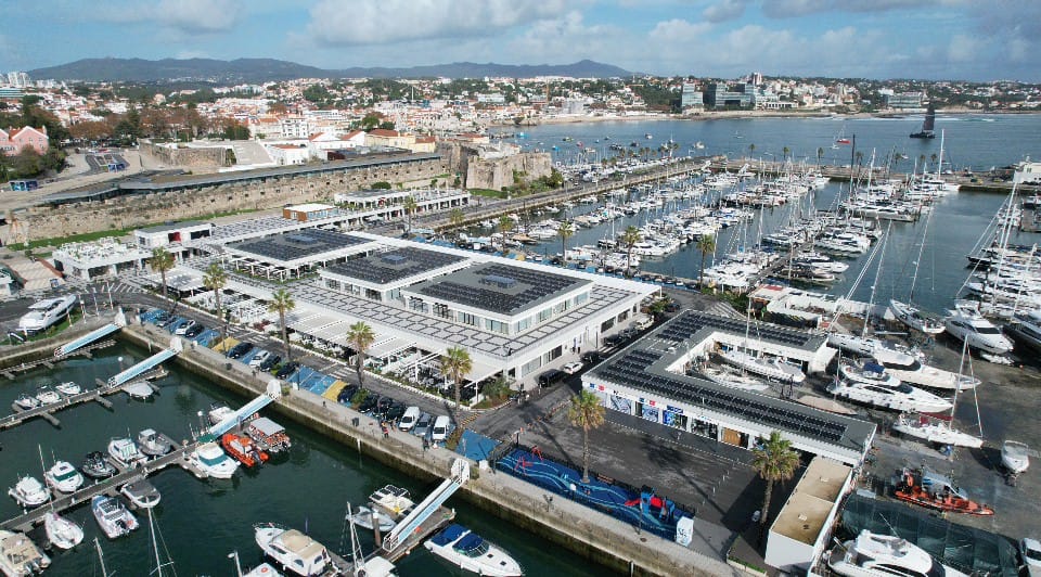 Photovoltaic installation — Marina de Cascais, Cascais (1)